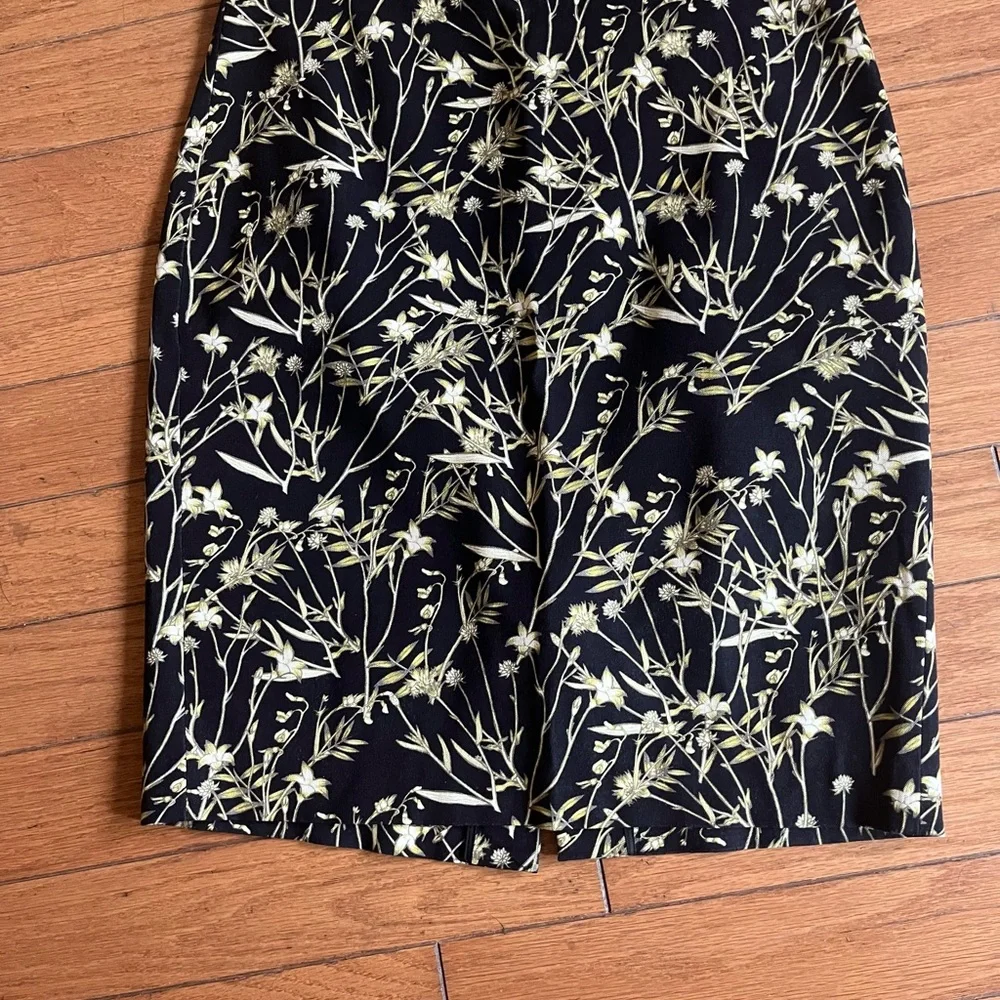 Banana Republic Ladies skirt, 8P